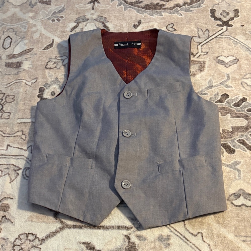 Gray Button-Up Vest size 7Y wedding graduation dress event